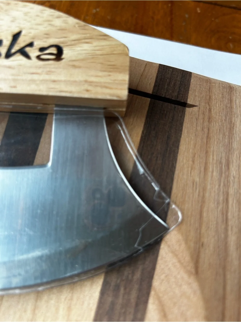 Alaska Wood Handle Mezzaluna Knife with Striped Cutting Board